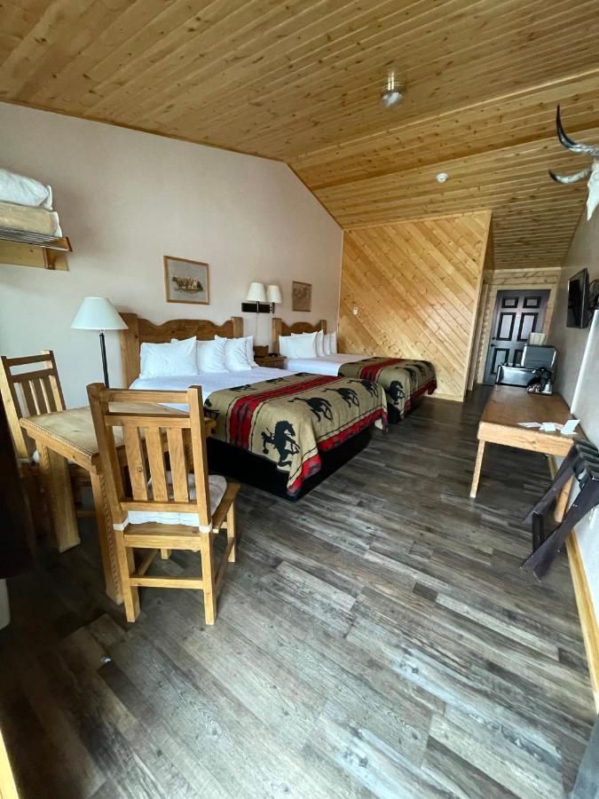 The Longhorn Ranch Resort Lodge & Rv Park Dubois Exteriör bild